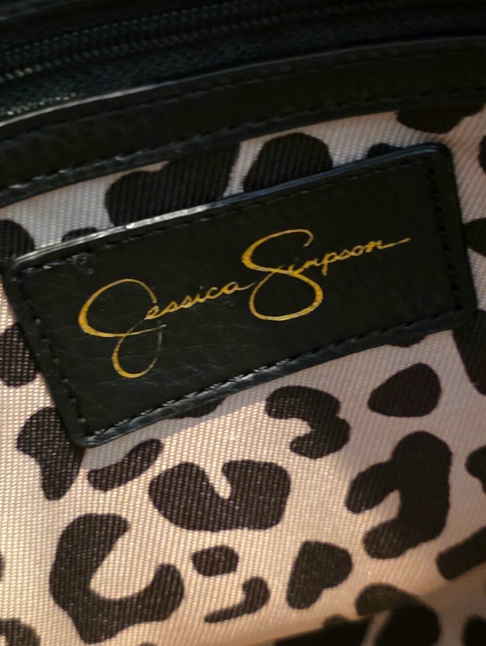 Jessica Simpson Black Faux Leather Crossbody Camera Bag Bow Leopard Lining - Picture 9 of 10